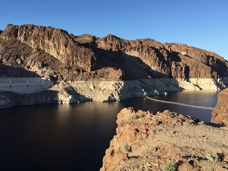 hoover-dam-water-side