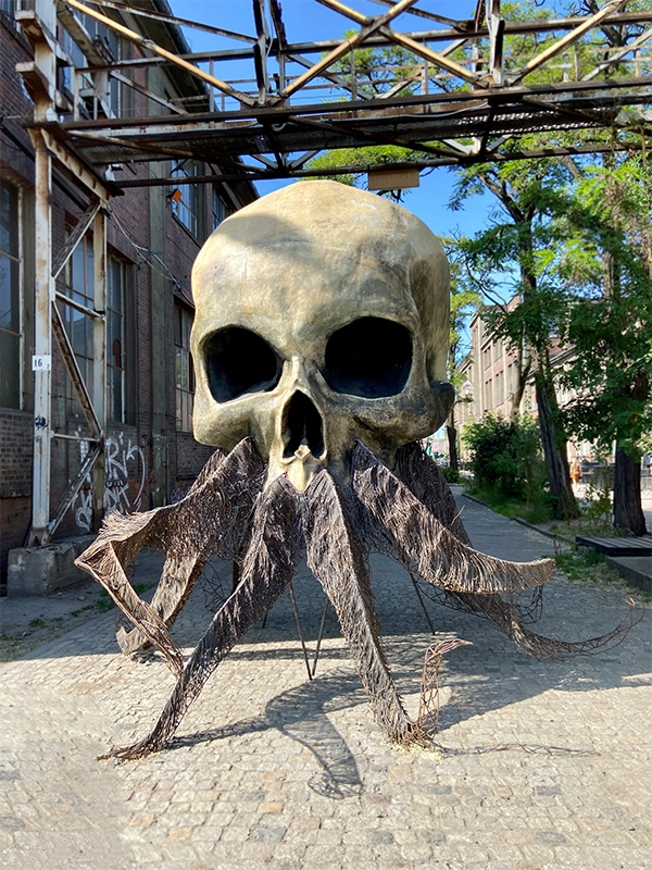 scrap-octopus-skull-statue