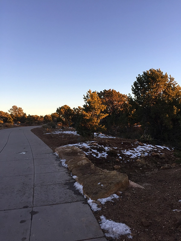 visitors-trail-grand-canyon