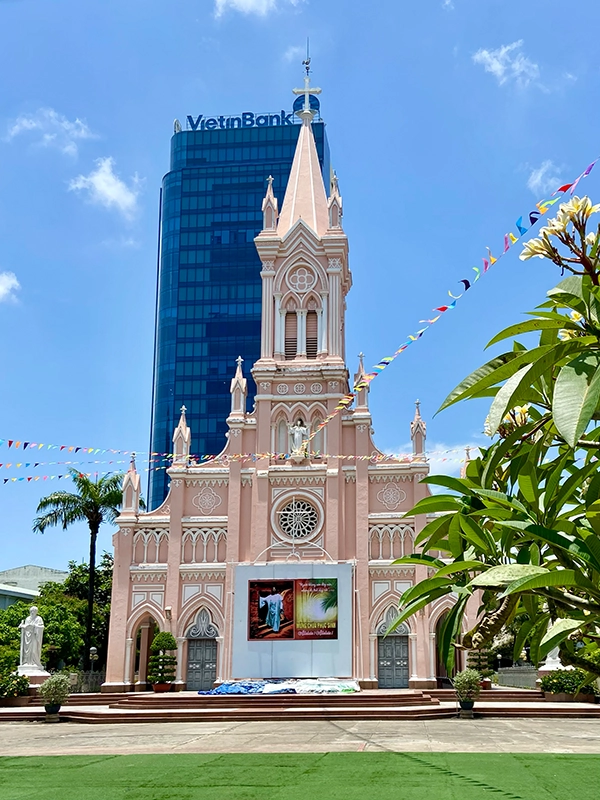 danang-cathedral