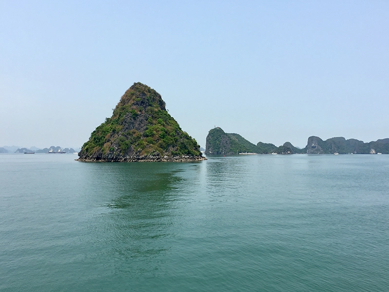 ha-long-bay-island