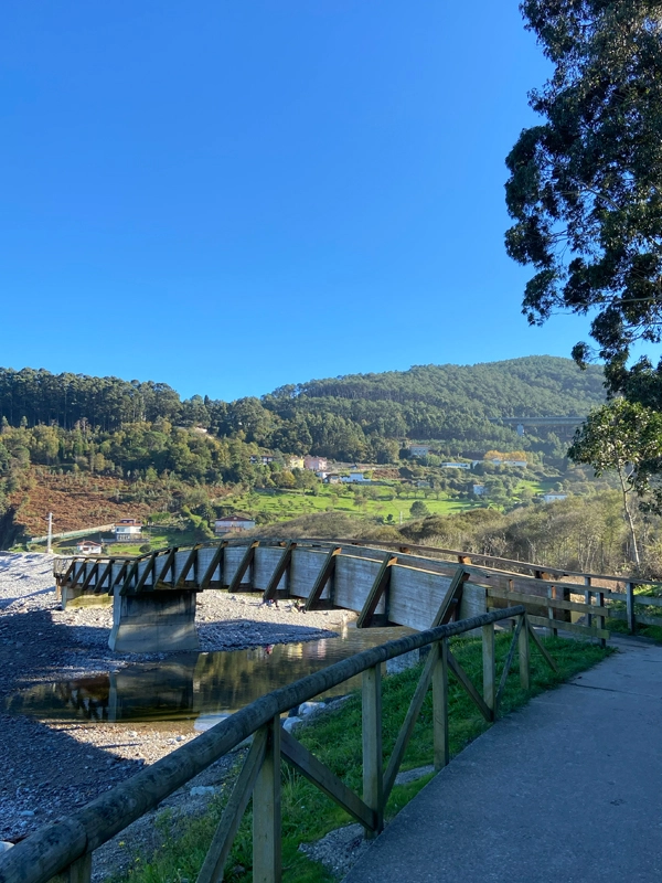 coastal-path-of-artedo-bridge