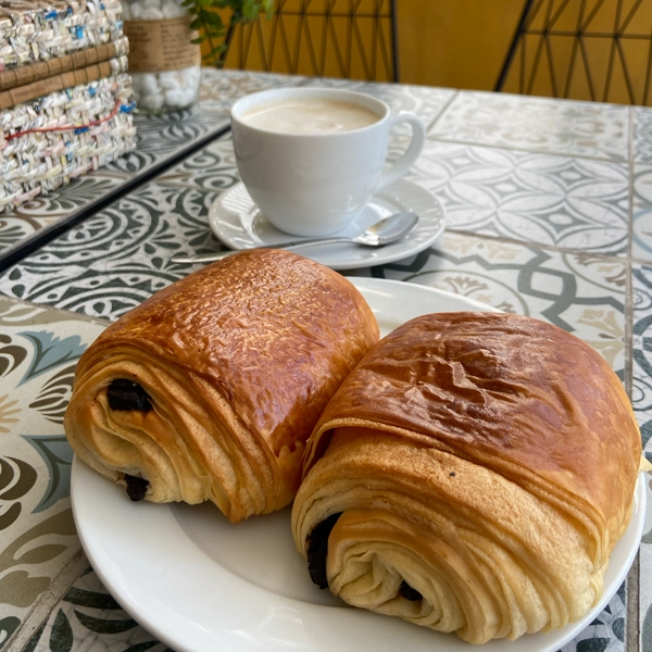 french-pastry-la-boulangerie-francaise-hue