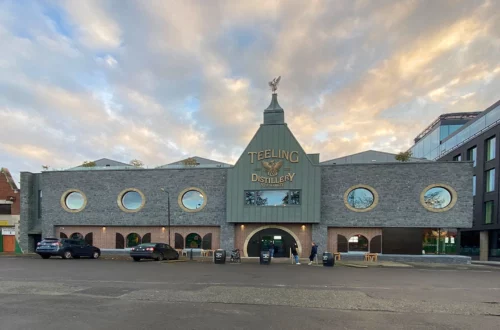 teeling-whiskey-distillery-tour-tasting