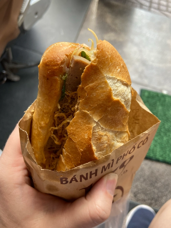 banh-mi-bui-thi-xuan