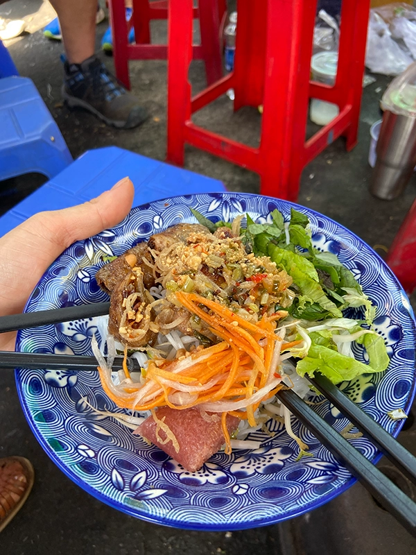 bun-thit-nuong-binh-tay-market