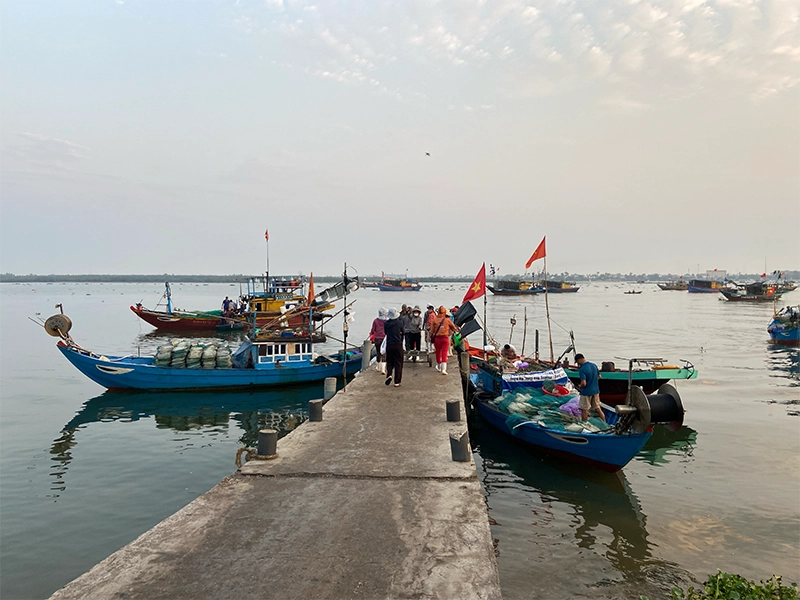 duy-hải-fish-market-hoian