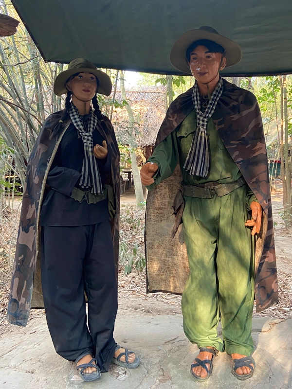 viet-cong-uniform-cu-chi-tunnels