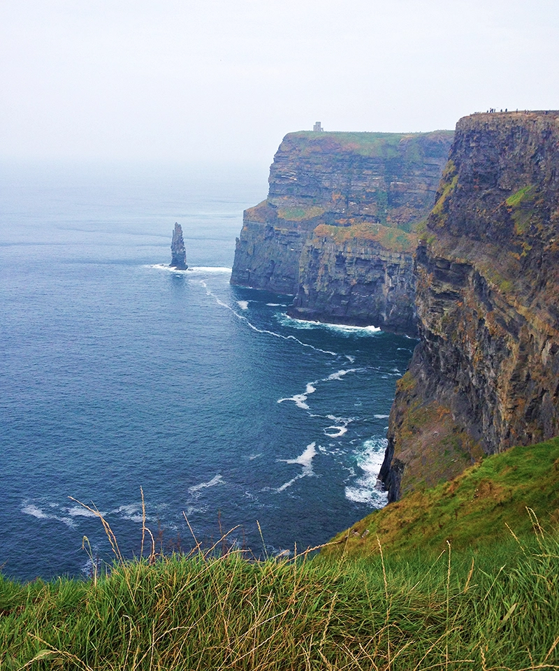 cliffs-of-moher-daytour-during-four-days-in-galway