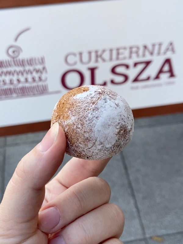 polish-doughnut-pączek