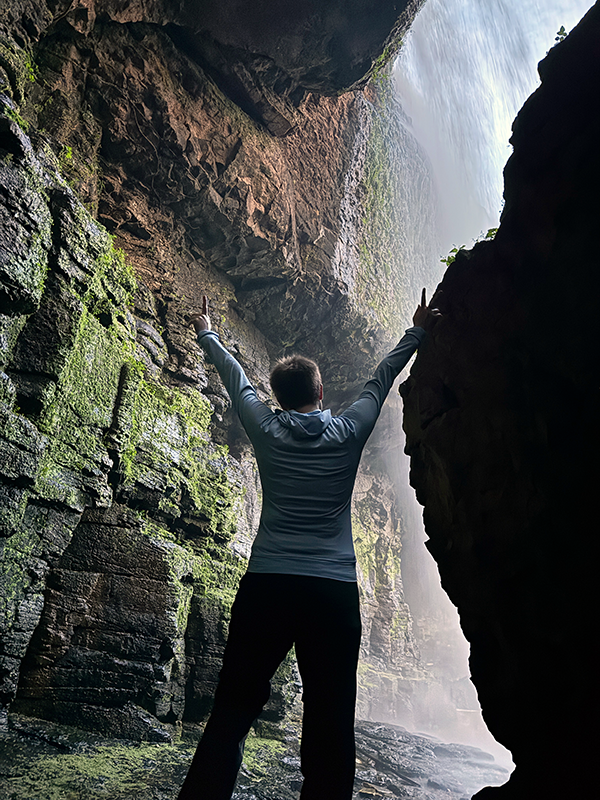 behind-elephant-waterfall-da-lat