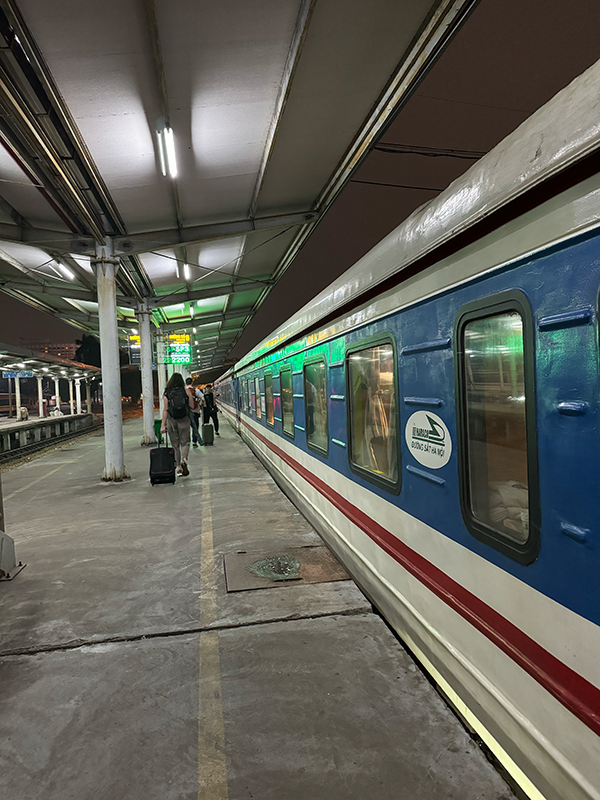 trainstation-hanoi