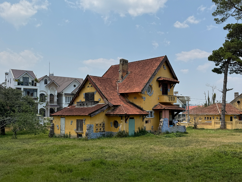 french-villa-dalat