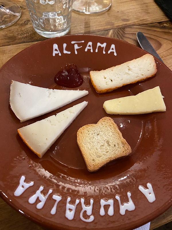 long-weekend-in-lisbon-foodtour-cheese-tasting