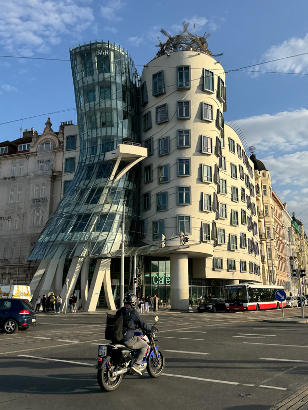 dancing-house-prague