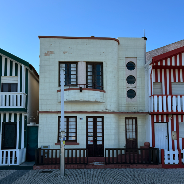 the-houses-of-costa-nova-6