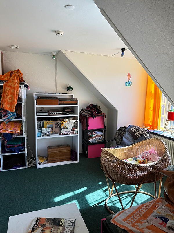 1970-apartment-hippie-couple-with-infant