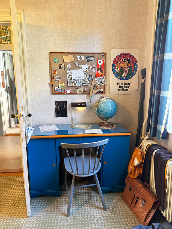 teenagers-bedroom-1970s-rowhouse