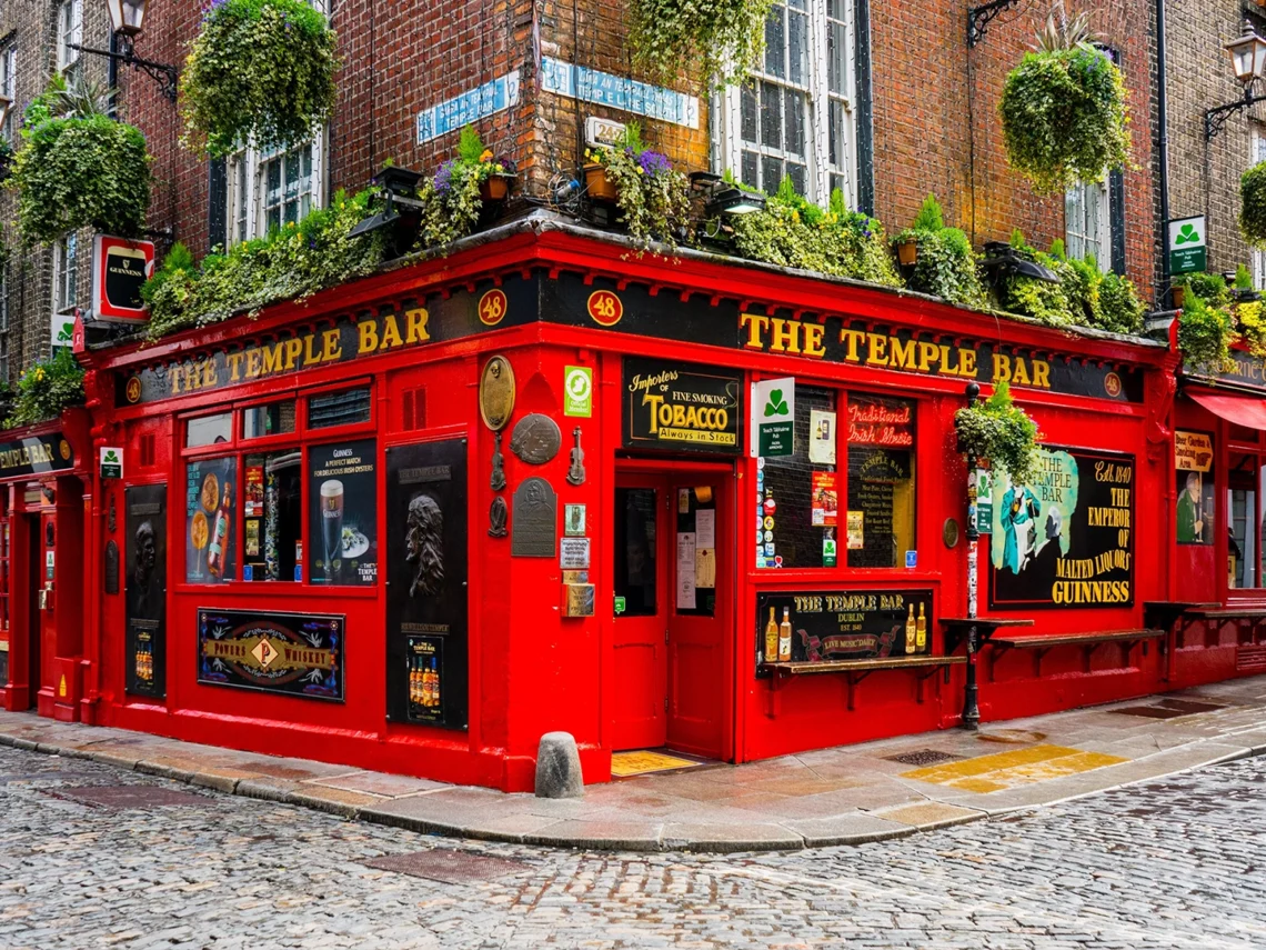 the-ultimate-irish-whiskey-tasting-holiday-long-weekend