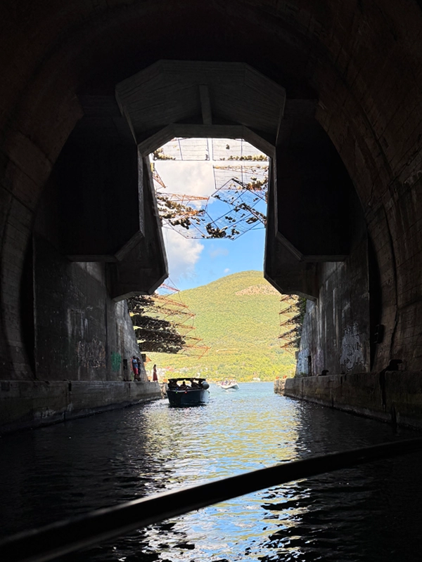 submarine-tunnel-montnegro