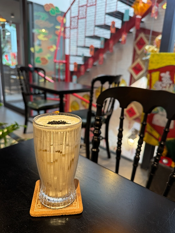 sesame-drink-the-hue-cafe