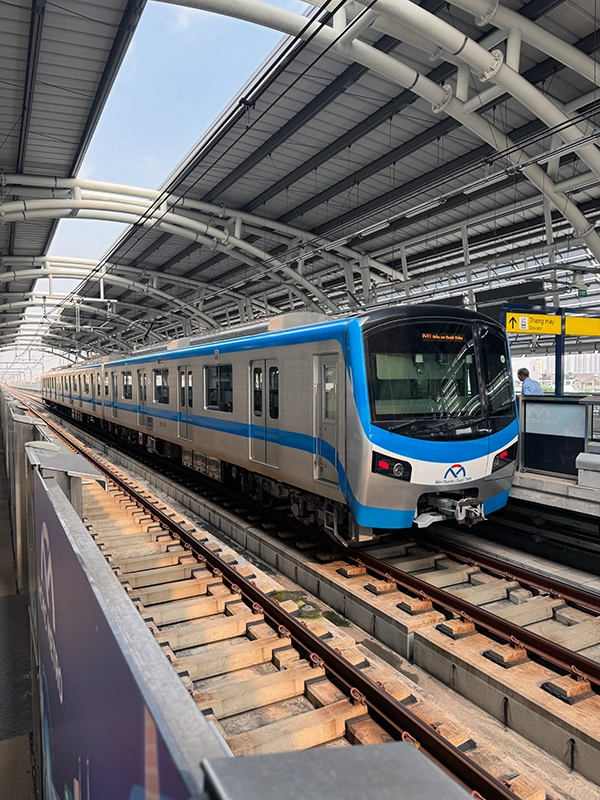 ho-chi-minh-city-metro-train