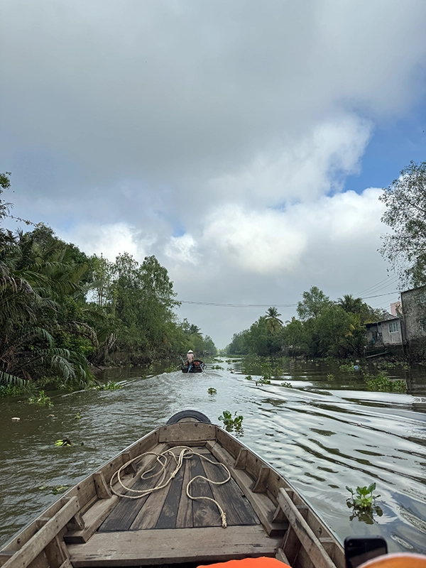 mekong-sidearm