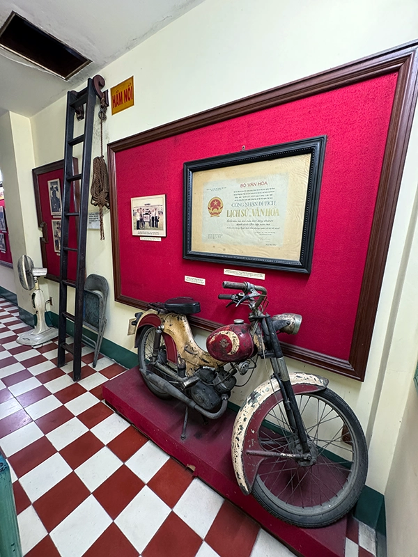 secret-weapon-cellar-mini-museum