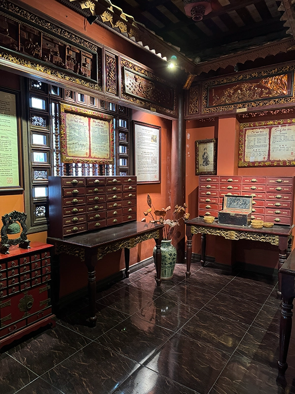 traditional-vietnamese-medicine-museum-ancient-royal-medicine