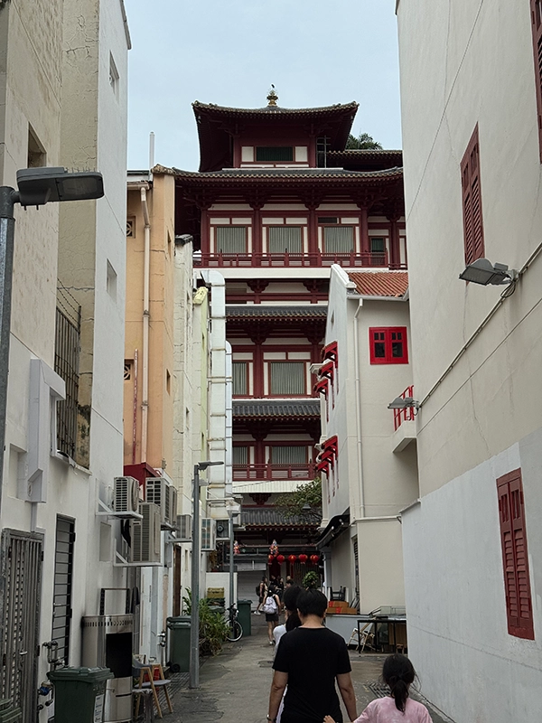 buddha-tooth-relic-temple-chinatown-singapore