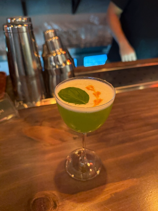 coco-mangrove-bar-basil-smash