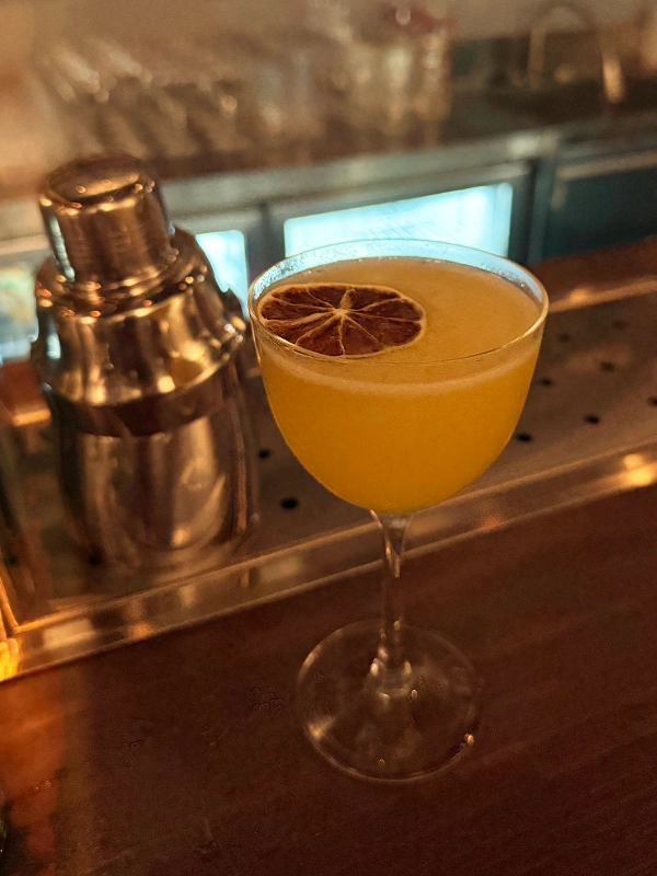 coco-mangrove-bar-cocktail