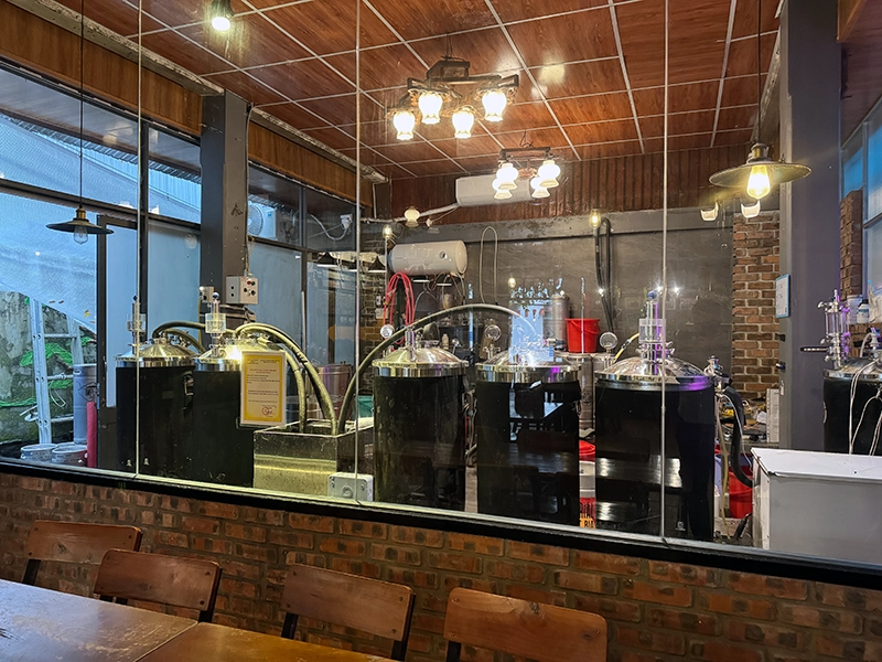 craft-beer-brewery-imperial-craft-bia-brewpub