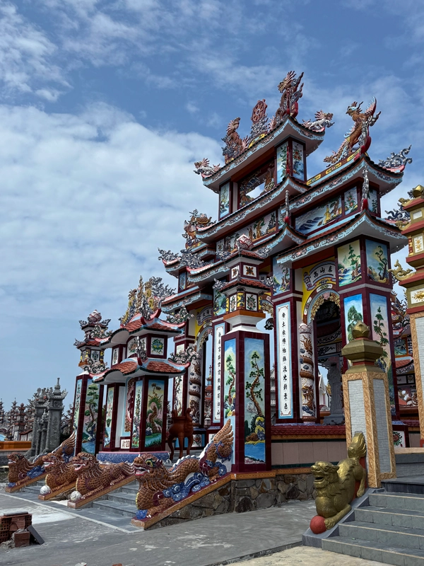 hue-an-bang-cemetery