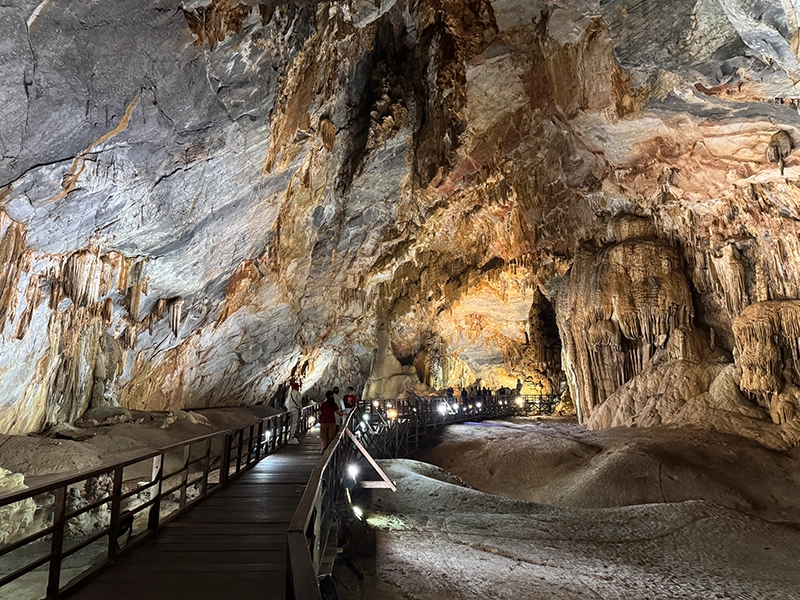 paradise-cave