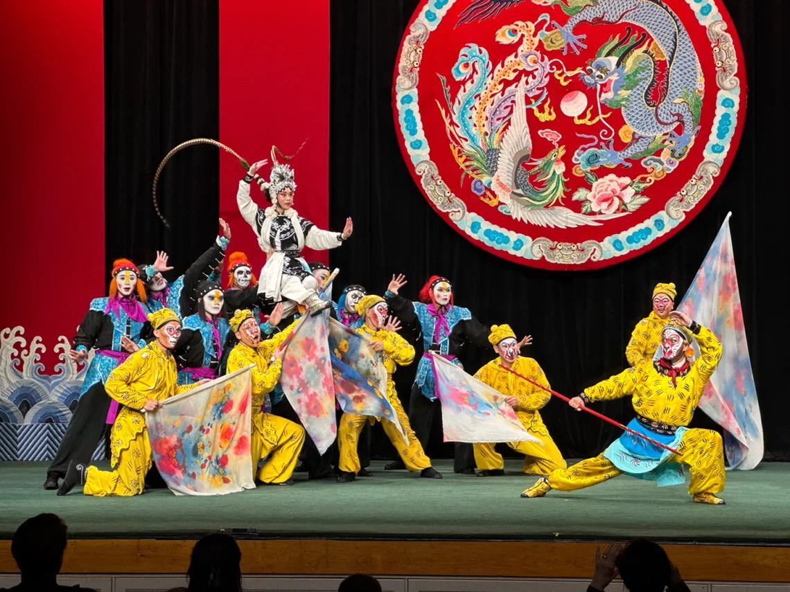 peking-opera-experience-taipei-eye