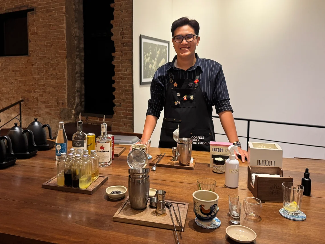shake-savor-coffee-cocktails-workshop