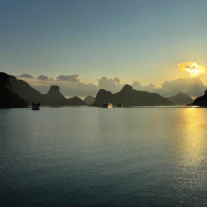 sunrise-on-cat-ba