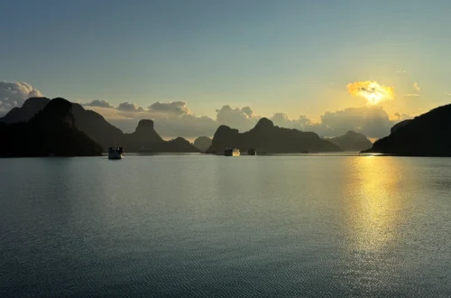 sunrise-on-cat-ba