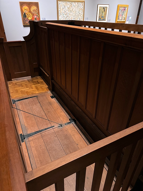 trap-door-former-supreme-court-singapore