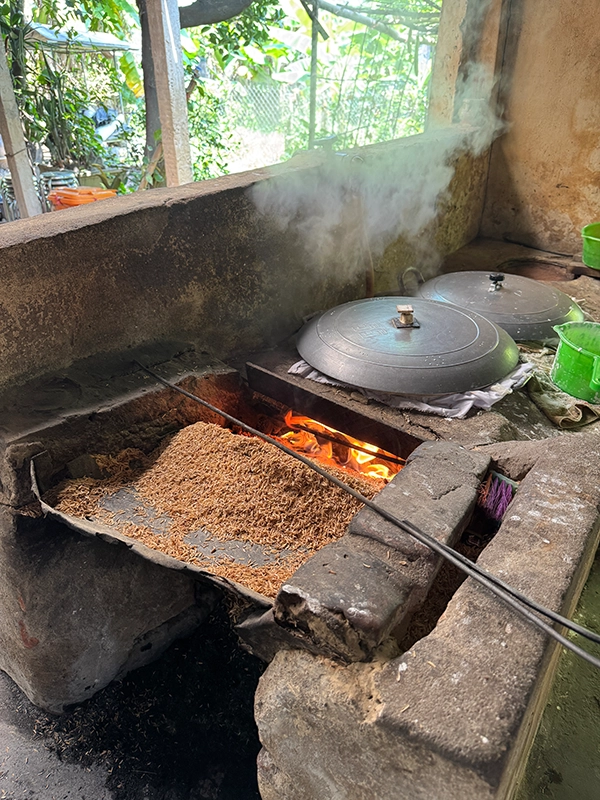 cam-kim-island-ricepaper-workshop