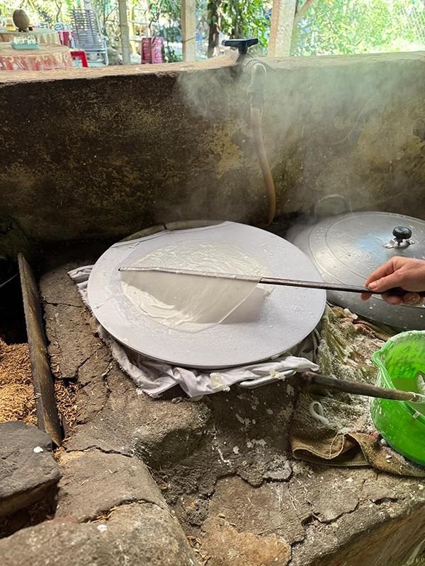 making-ricepaper