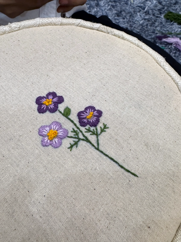 flower-embroidery-workshop-hanoi