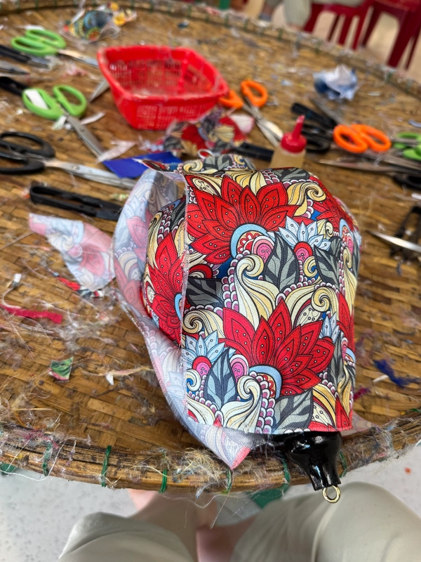 hoi-an-lantern-workshop-all-sides