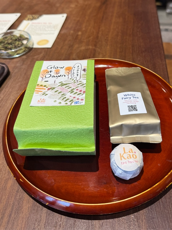 la-kao-tea-souvenirs-hoi-an