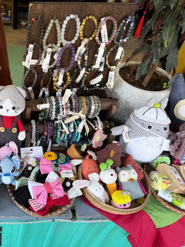 soi-handmade-souvenirs