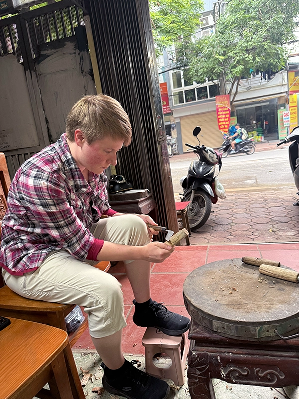 whittling-the-handle-knife-making-workshop-in-hanoi
