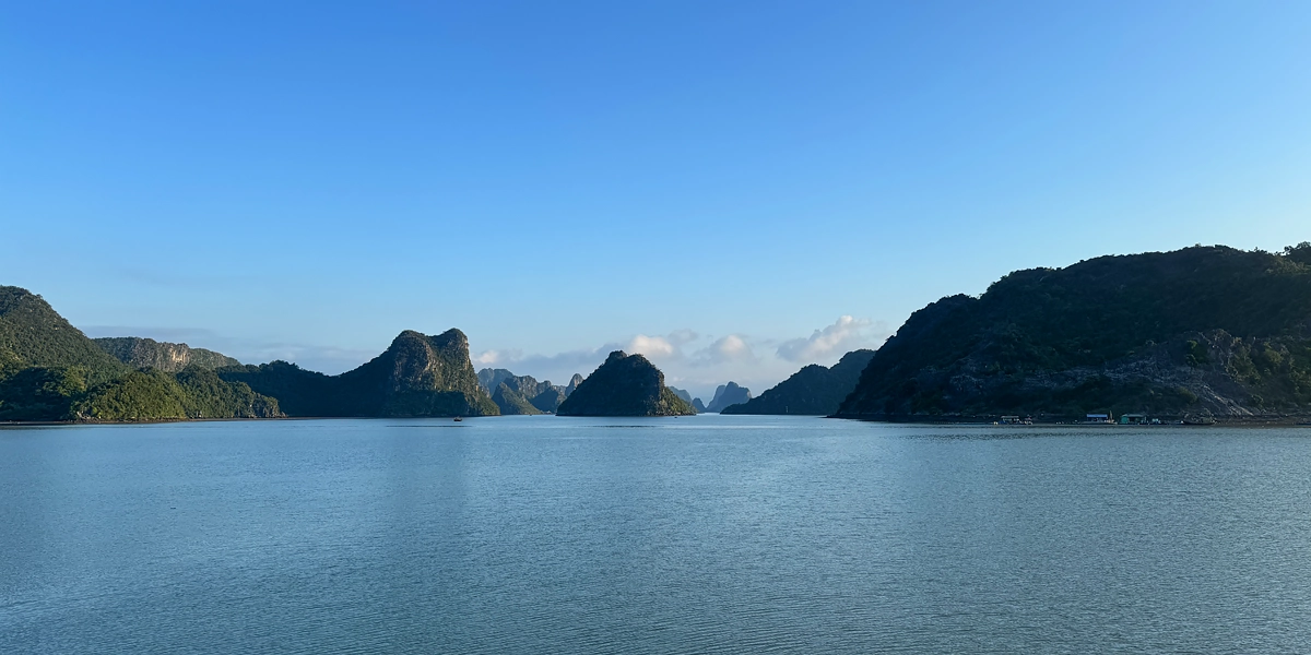 ha-long-bay-from-cat-ba