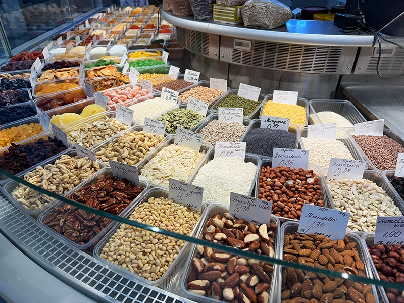 nuts-riga-central-market