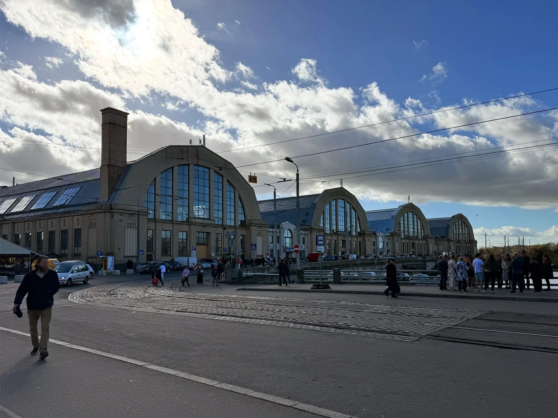 riga-central-market-tour-or-diy